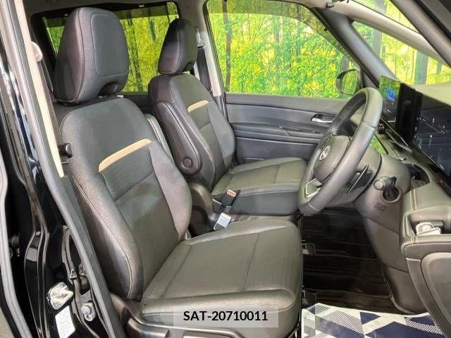 Nissan SERENA 2023-01 211180-8