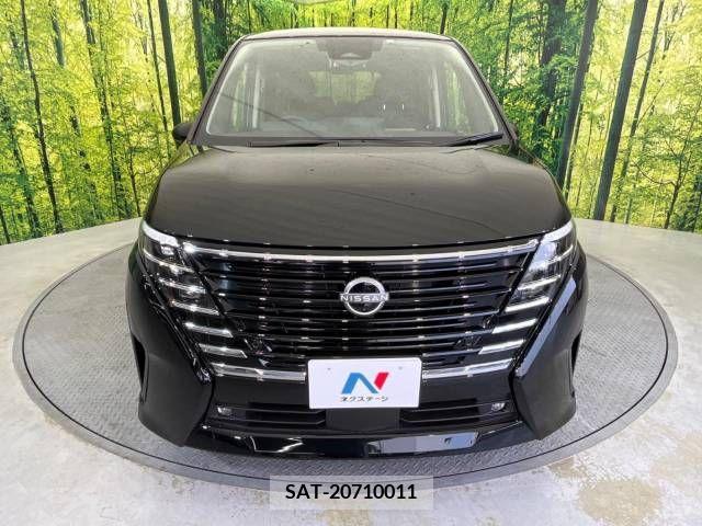 Nissan SERENA 2023-01 211180-15