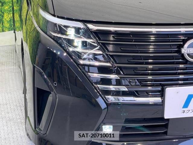 Nissan SERENA 2023-01 211180-13