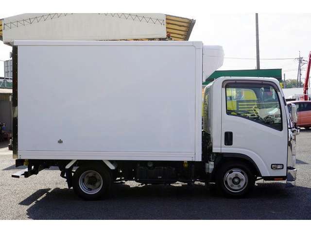 Isuzu ELF TRUCK 2018-05 18767-4