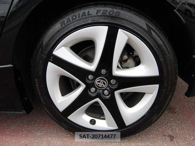 Toyota PRIUS 2016-07 330229-27