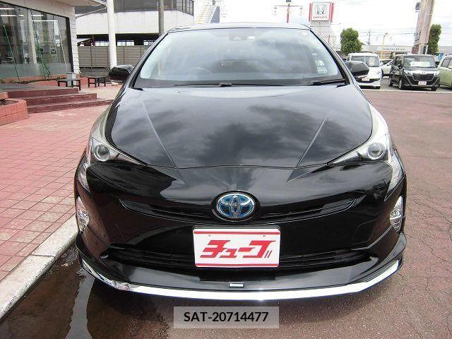 Toyota PRIUS 2016-07 330229-12
