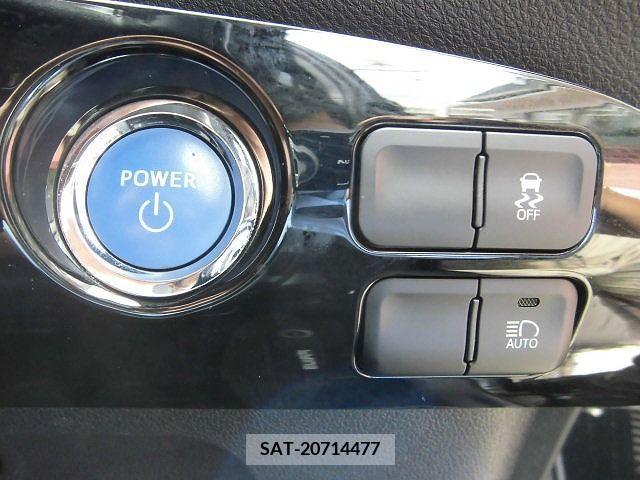 Toyota PRIUS 2016-07 330229-24