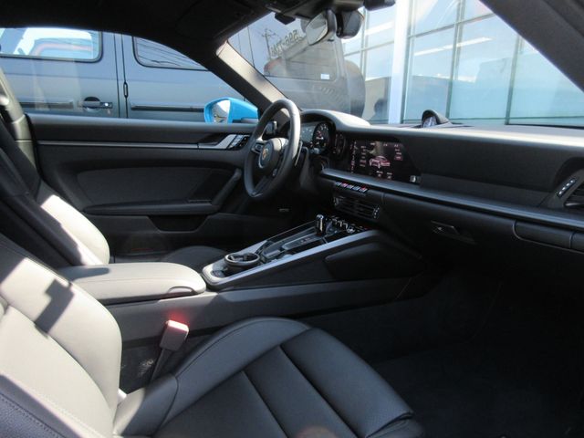 Porsche 911 2020-08 3884-15