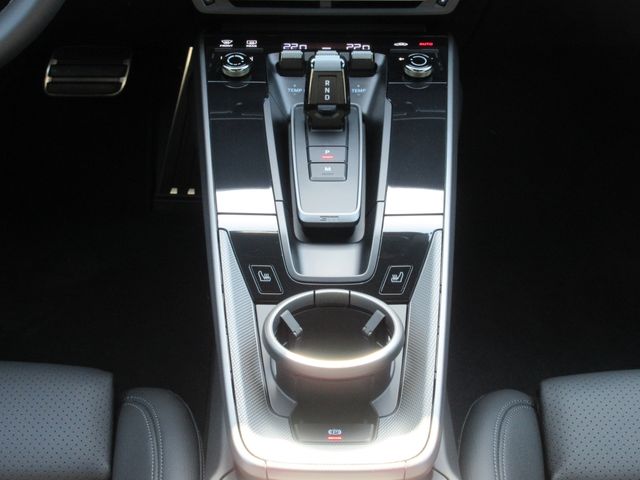 Porsche 911 2020-08 3884-29