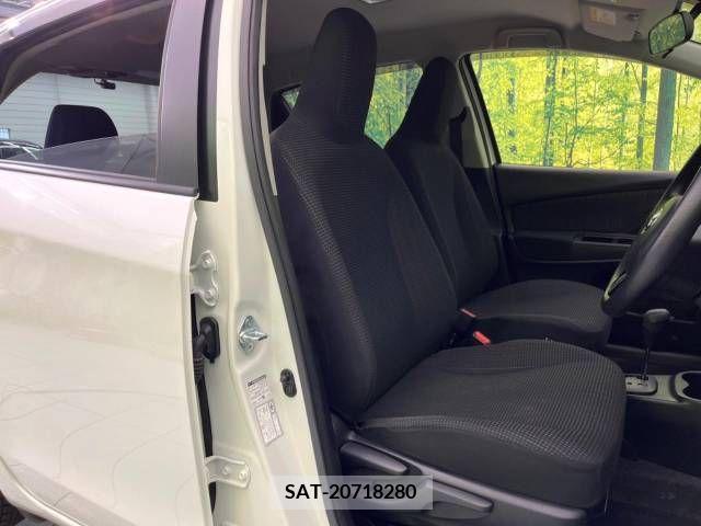 Toyota VITZ 2017-04 379148-7