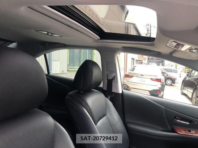 Lexus HS 2012-01 235813-10