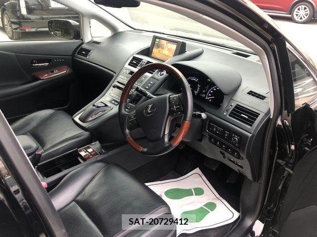 Lexus HS 2012-01 235813-1