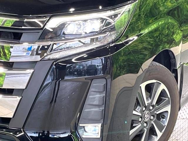 Toyota NOAH 2018-08 11427-12