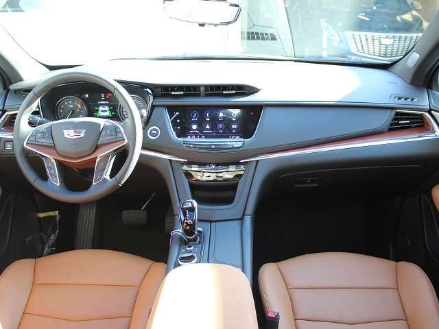 Cadillac XT5 2023-02 15217-4