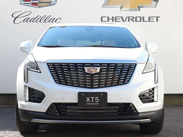 Cadillac XT5 2023-02 15217-1