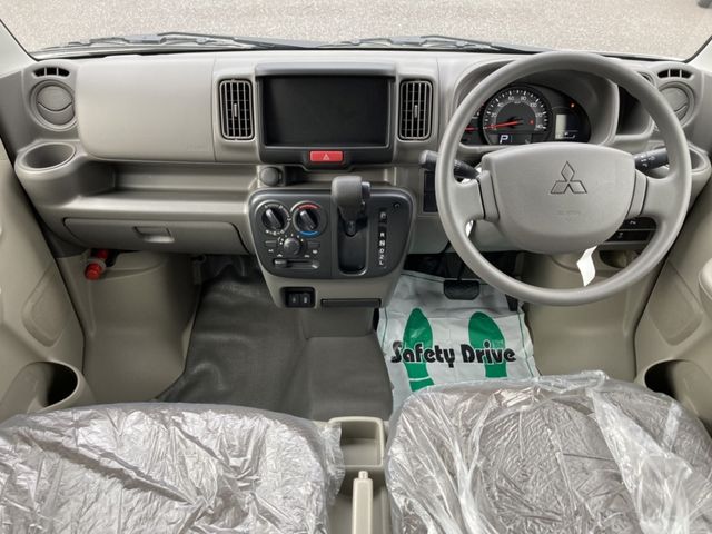 Mitsubishi MINICAB VAN 2023-09 193951-7