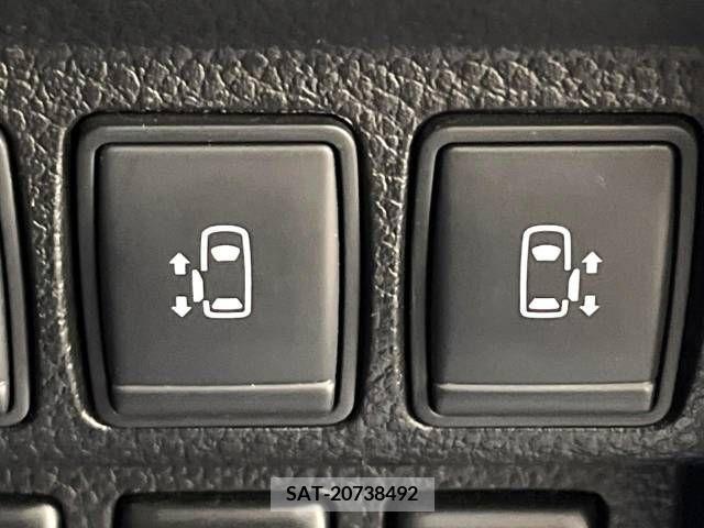 Nissan ELGRAND 2014-07 390645-5