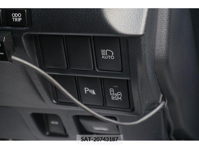 Lexus RC 2019-08 229355-24