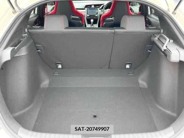 Honda CIVIC 2018-11 381024-11