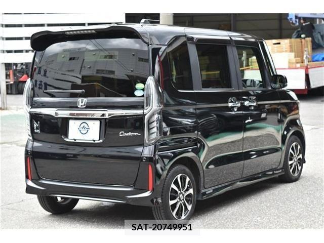 Honda N BOX CUSTOM 2019-10 279213-3