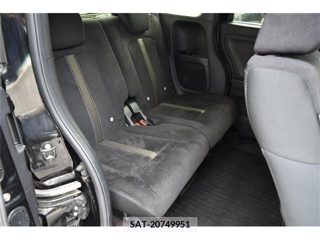 Honda N BOX CUSTOM 2019-10 279213-27