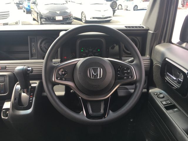 Honda N-VAN 2019-03 12449-7