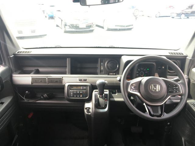 Honda N-VAN 2019-03 12449-5