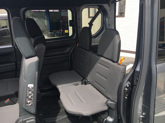 Honda N-VAN 2019-03 12449-11