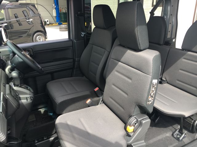 Honda N-VAN 2019-03 12449-10