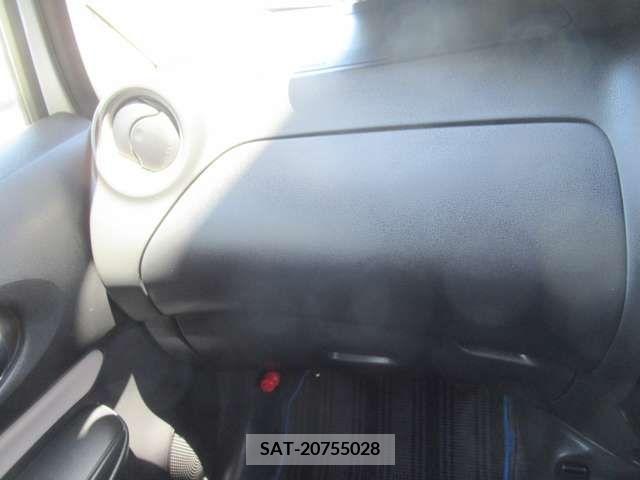 Nissan NOTE 2019-03 328748-5
