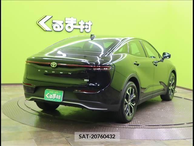 Toyota CROWN 2022-10 203383-1
