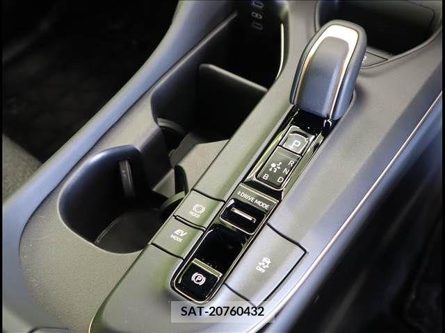 Toyota CROWN 2022-10 203383-15