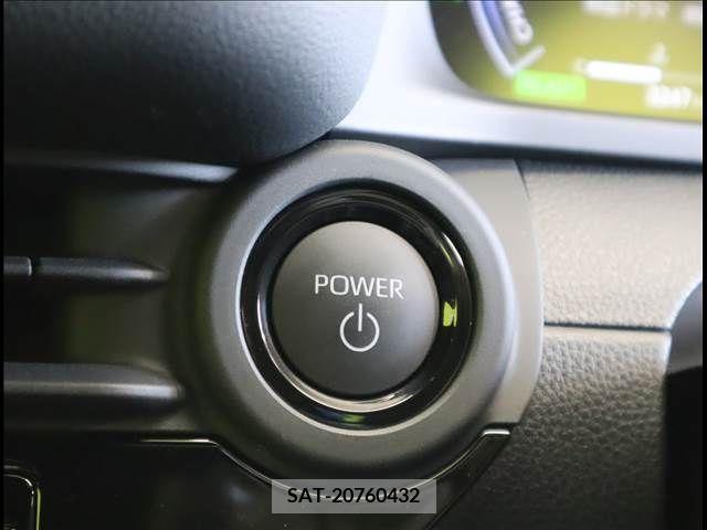 Toyota CROWN 2022-10 203383-17
