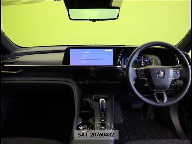 Toyota CROWN 2022-10 203383-2