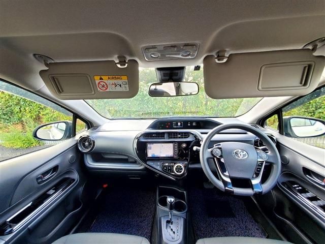 Toyota AQUA 2018-07 22079-1