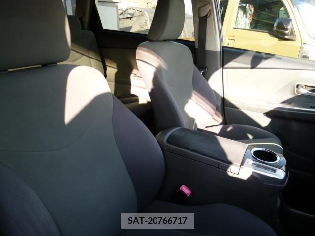 Toyota PRIUS ALPHA 2012-03 256919-13
