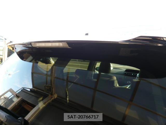 Toyota PRIUS ALPHA 2012-03 256919-7