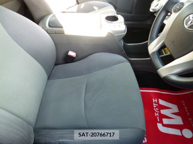 Toyota PRIUS ALPHA 2012-03 256919-14