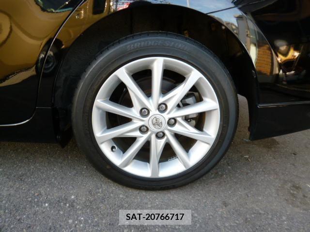Toyota PRIUS ALPHA 2012-03 256919-9
