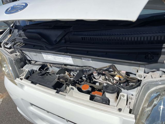 Daihatsu HIJET CARGO 2007-07 25280-24