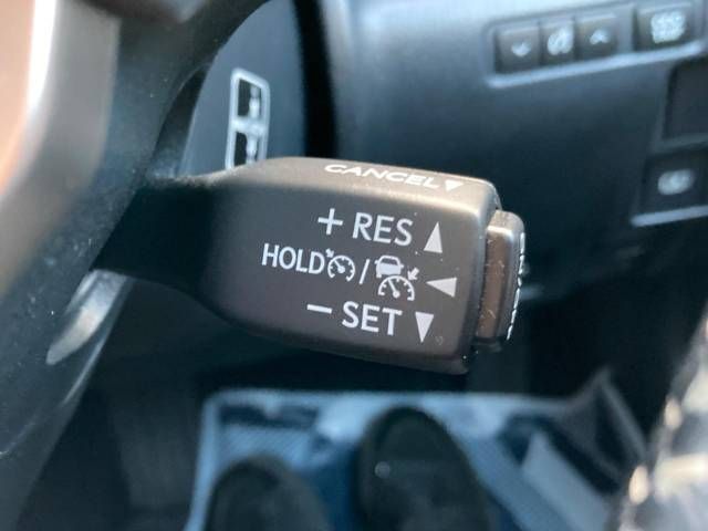 Lexus IS 2018-07 193236-4