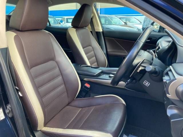 Lexus IS 2018-07 193236-7