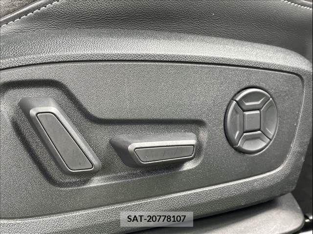 Audi Q3 2021-03 292793-9