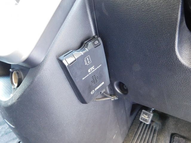 Toyota NOAH 2010-09 1090-10