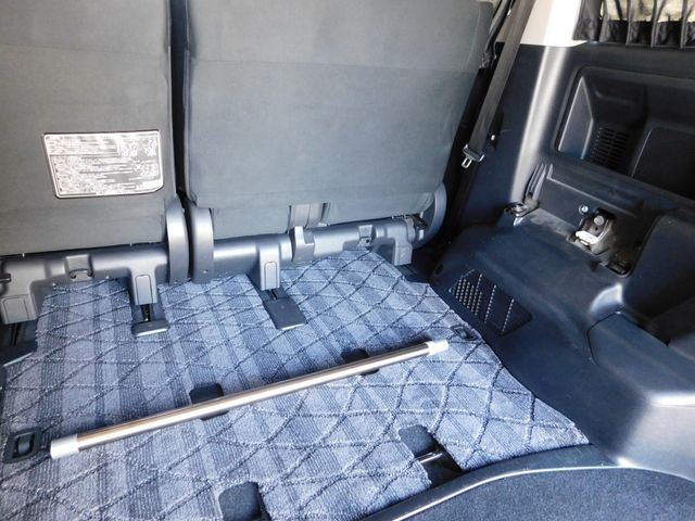 Toyota NOAH 2010-09 1090-27