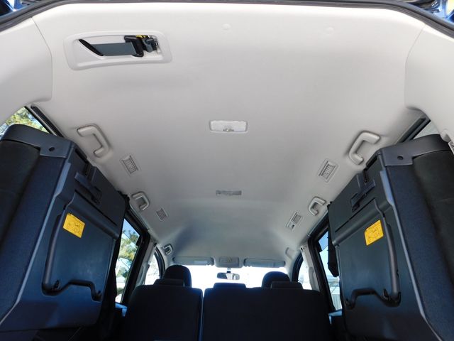 Toyota NOAH 2010-09 1090-20