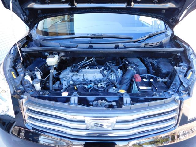 Toyota NOAH 2010-09 1090-22