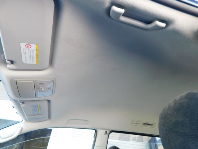 Toyota NOAH 2010-09 1090-17