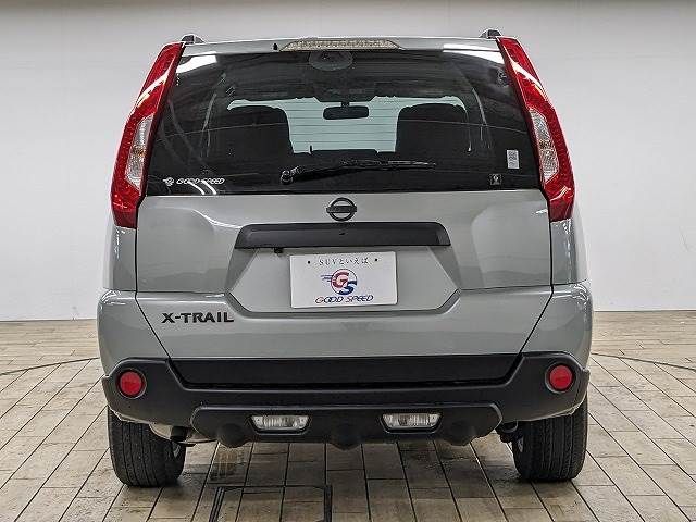 Nissan X-TRAIL 2011-03 182172-14