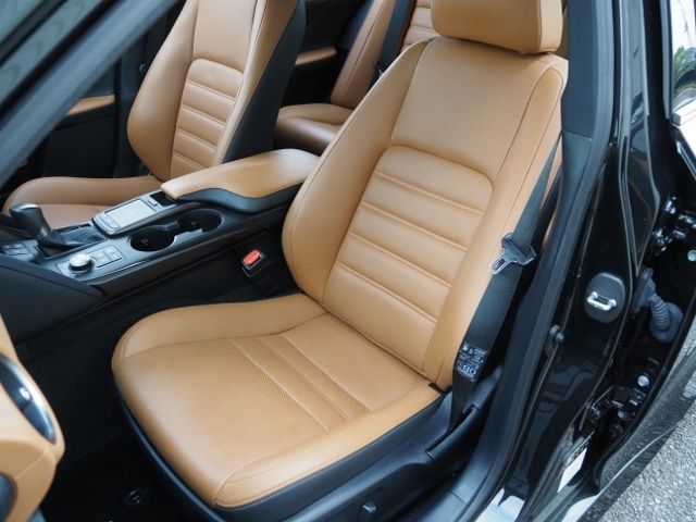 Lexus IS 2021-06 18240-11