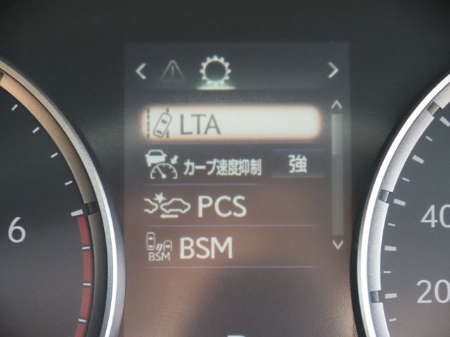 Lexus IS 2021-06 18240-22