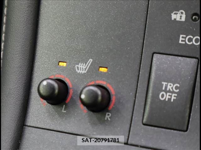 Lexus CT 2014-12 322671-11