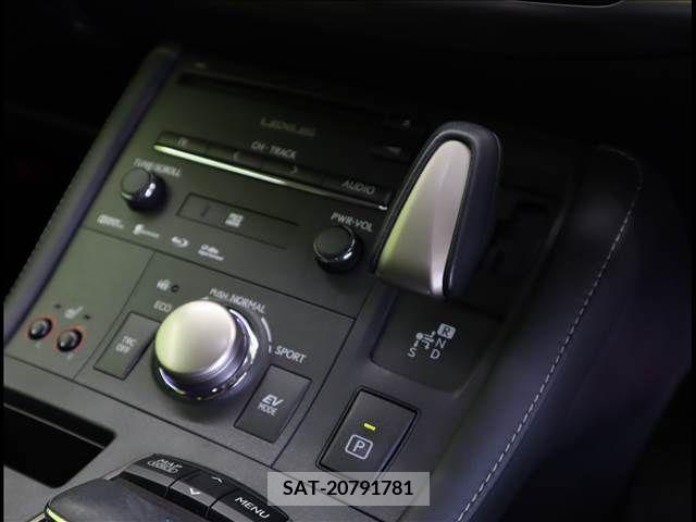 Lexus CT 2014-12 322671-14