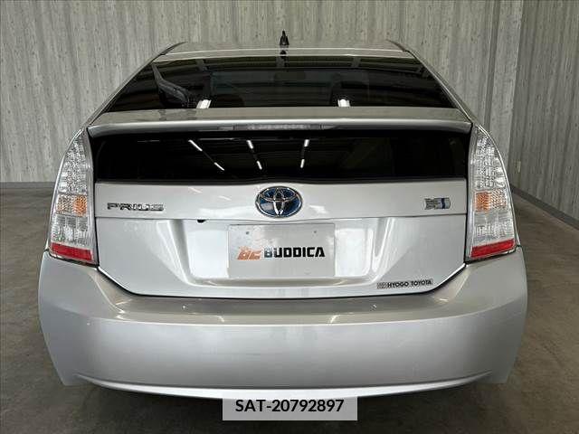 Toyota PRIUS 2011-08 366611-13